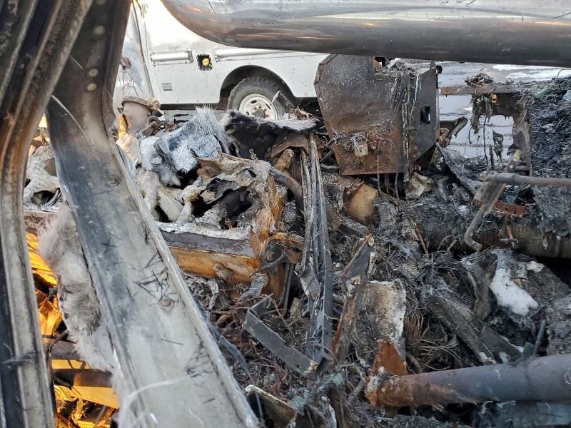 2000 Kenworth W900 Semi Truck