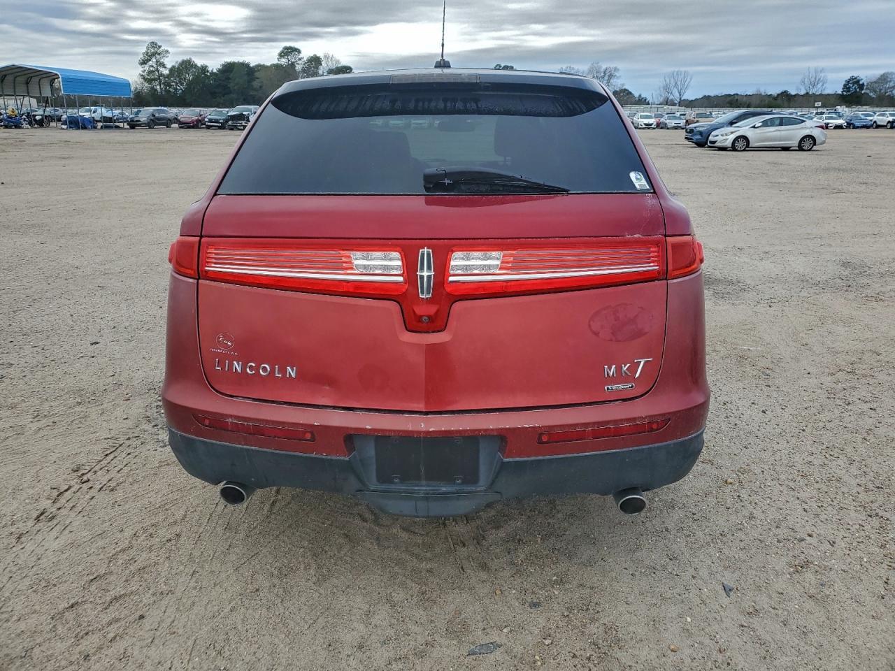 2013 Lincoln MKT