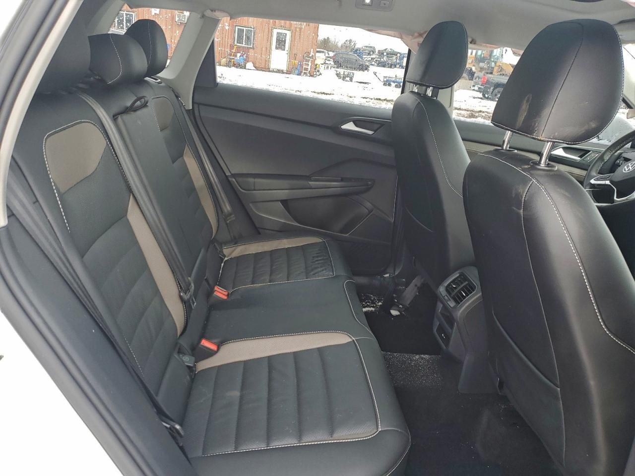 2022 Volkswagen Taos sel