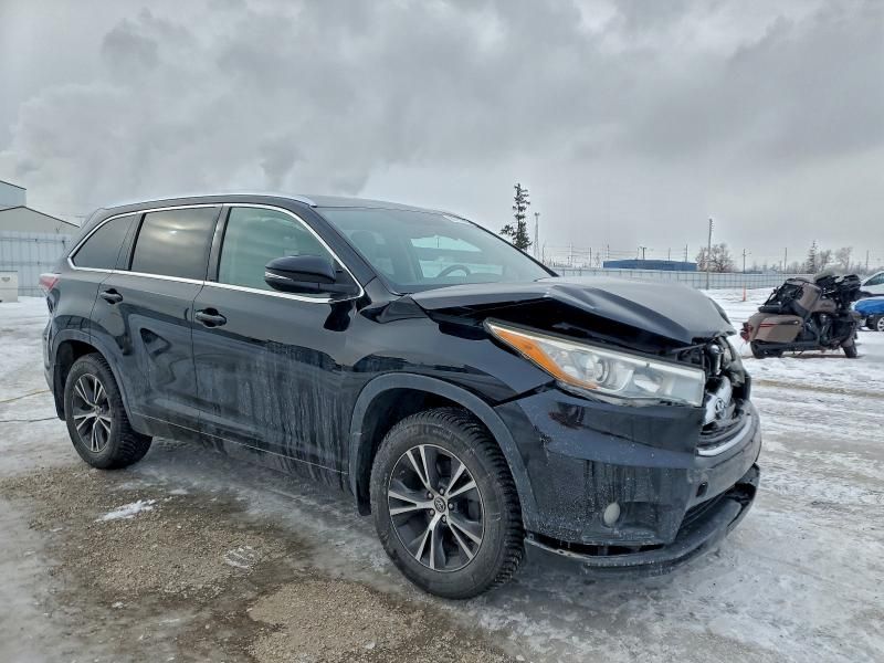 2016 Toyota Highlander xle