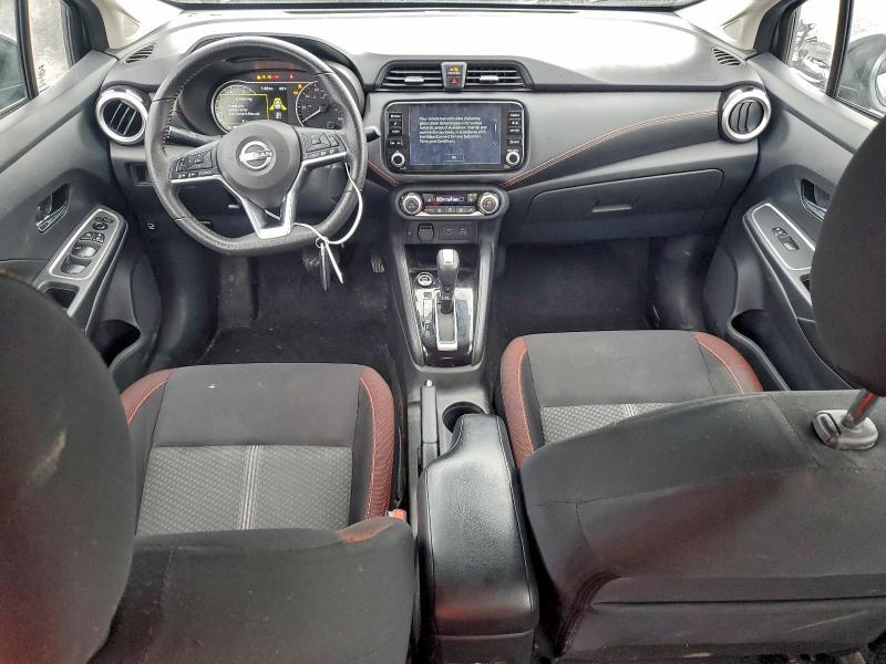 2023 Nissan Versa sr