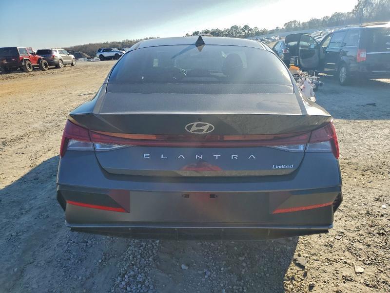 2025 Hyundai Elantra Limited