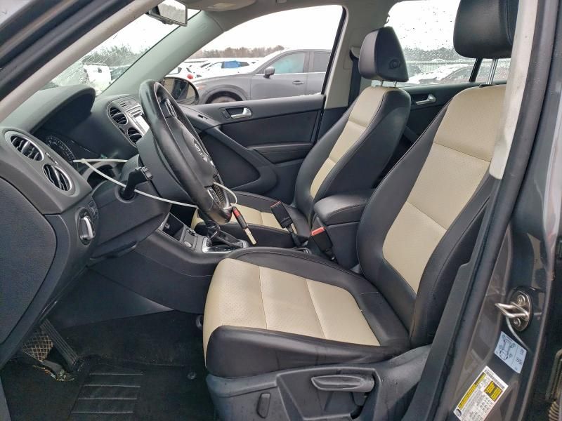 2016 Volkswagen Tiguan s