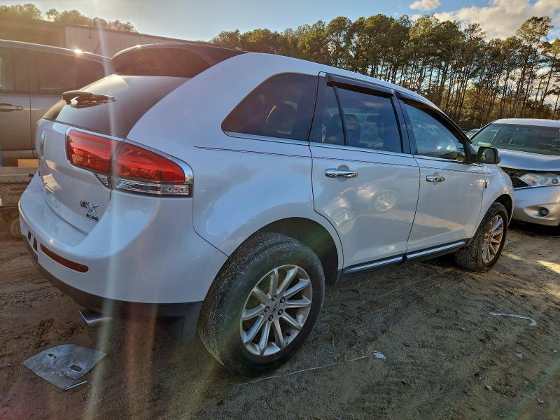 2013 Lincoln Townhouse MKX