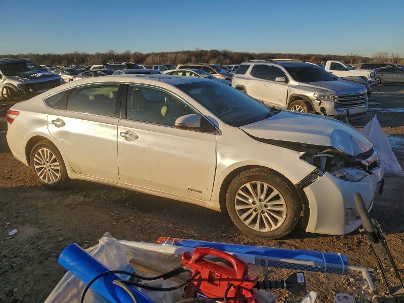 2013 Toyota Avalon Hybrid