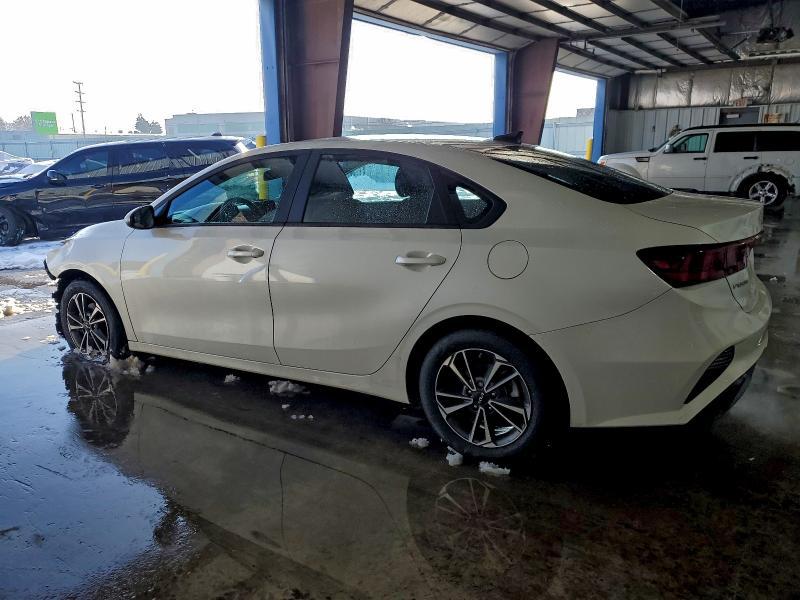 2024 KIA Forte lx