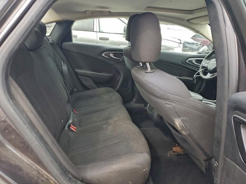 2016 Chrysler 200 Limited