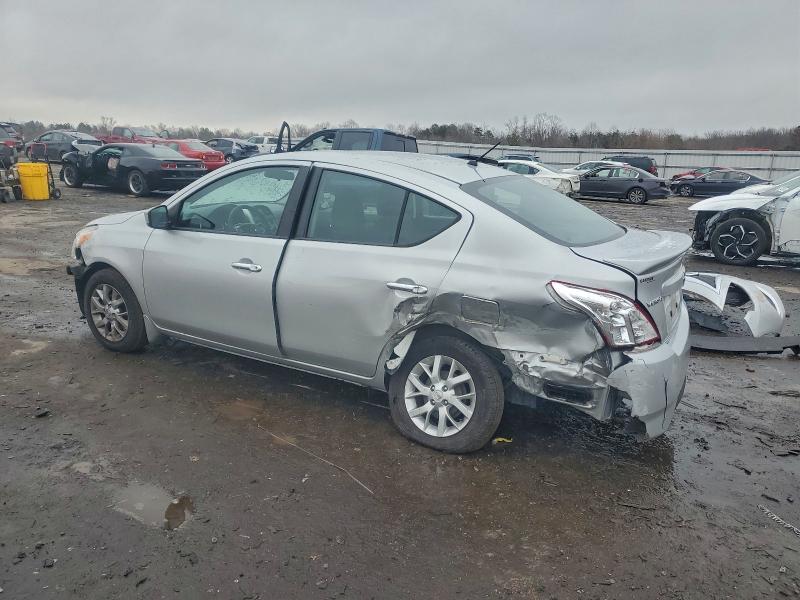 2015 Niss Versa 1.6 sv