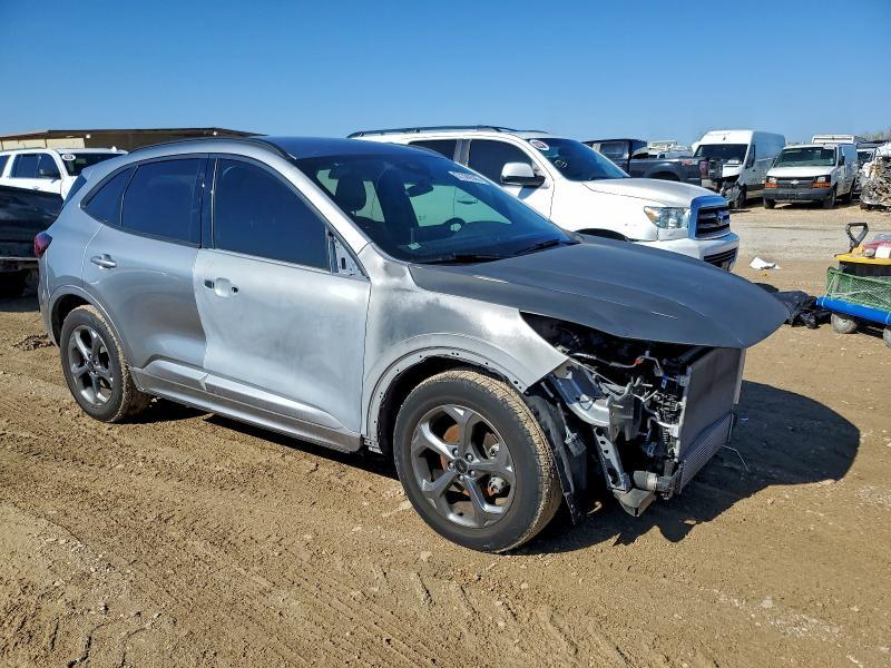2023 Ford Escape st Line
