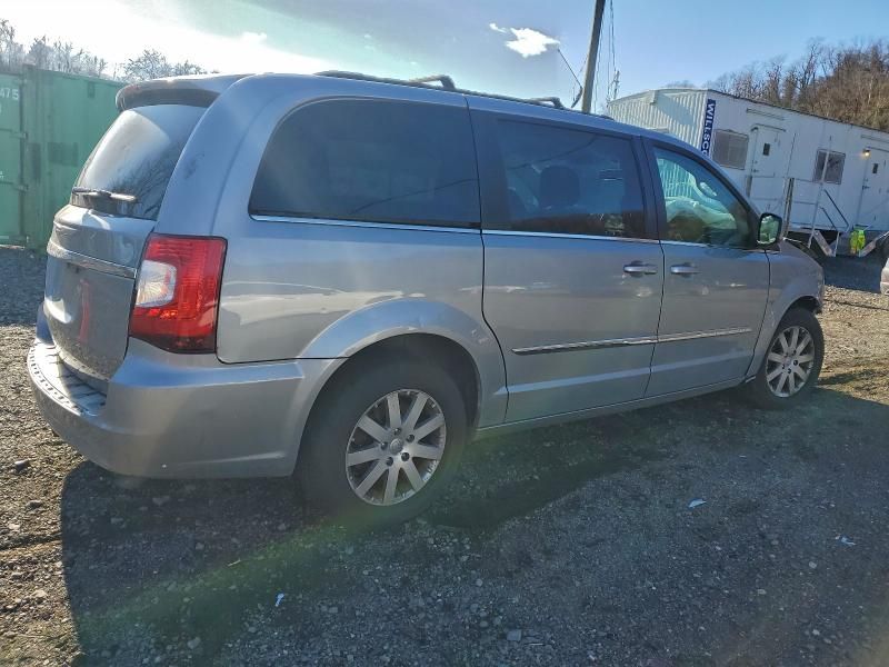 2015 Chrysler Town & Country Touring
