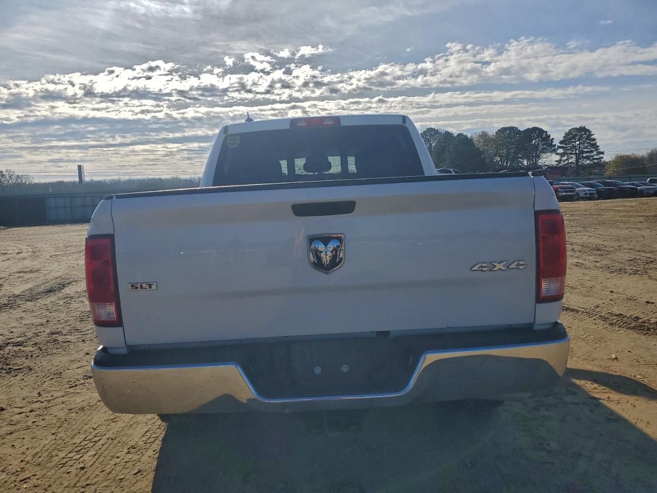 2023 Dodge Ram 1500 Classic slt