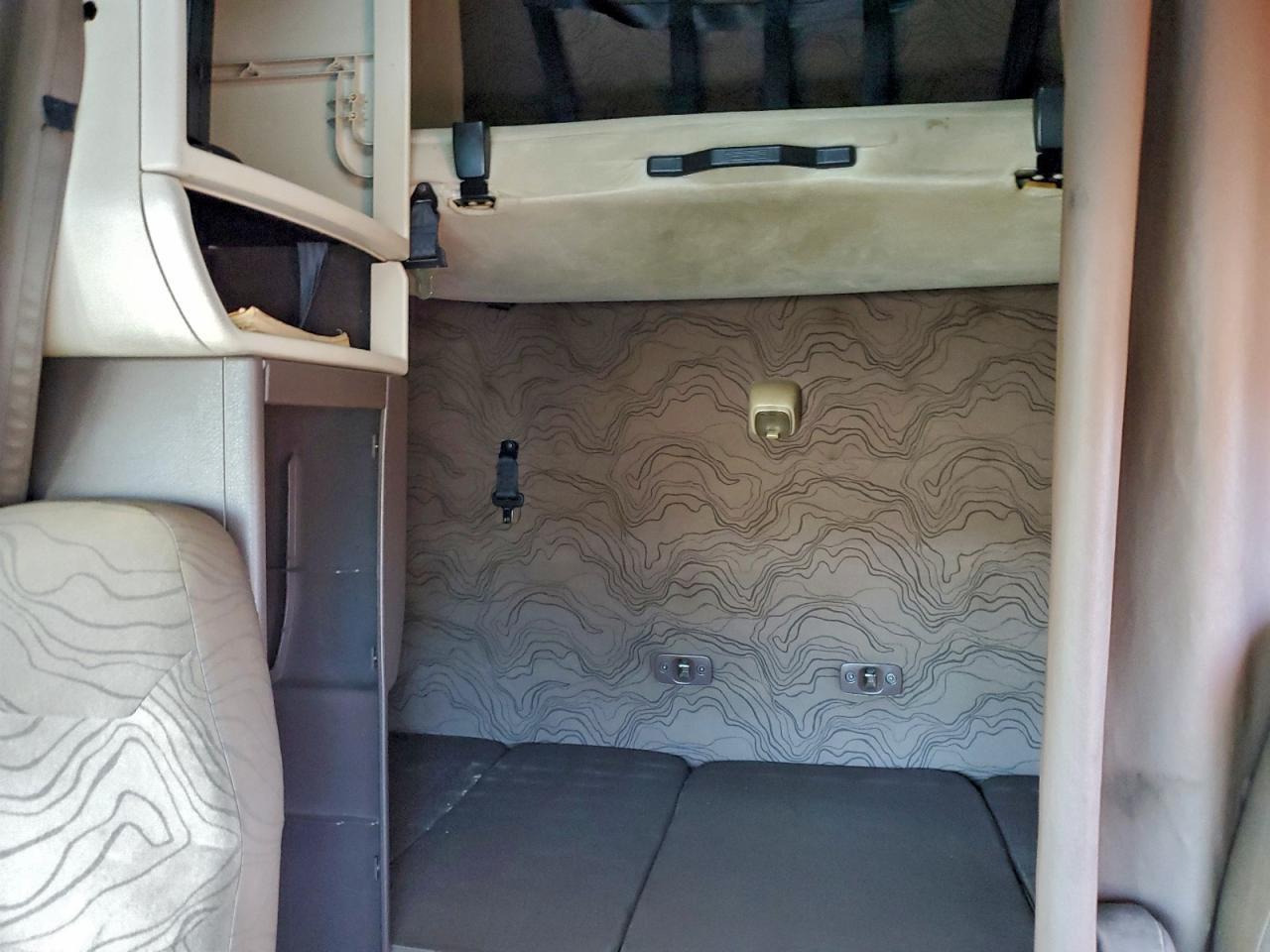 2015 Volvo Vn Vnl-semi Truck