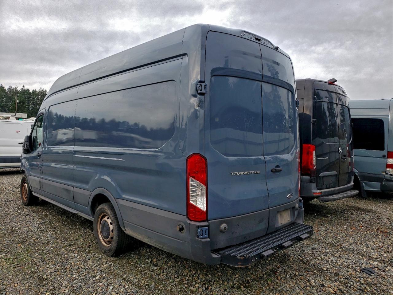 2019 Ford Transit T-250