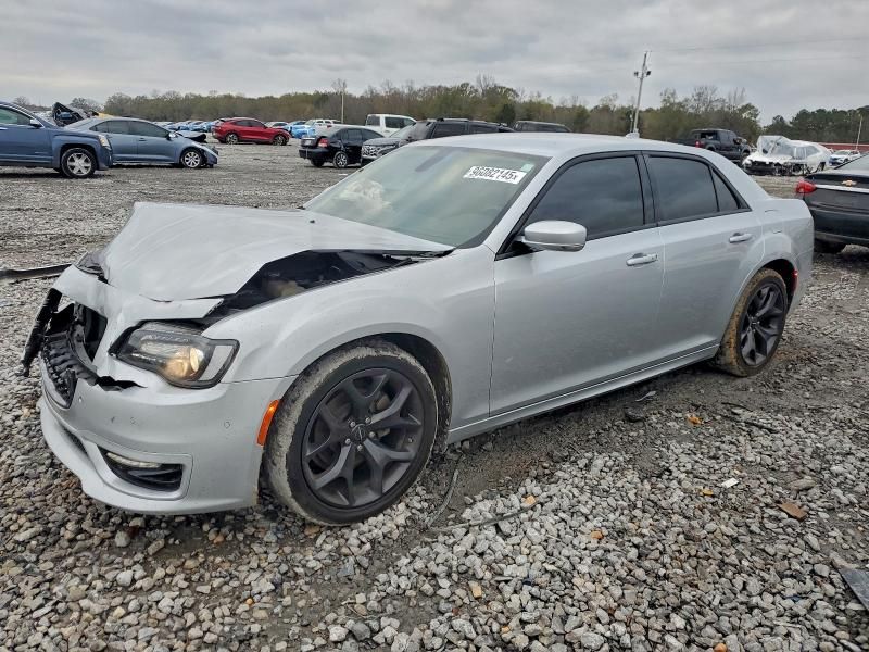 2022 Chrysler 300 Touring l