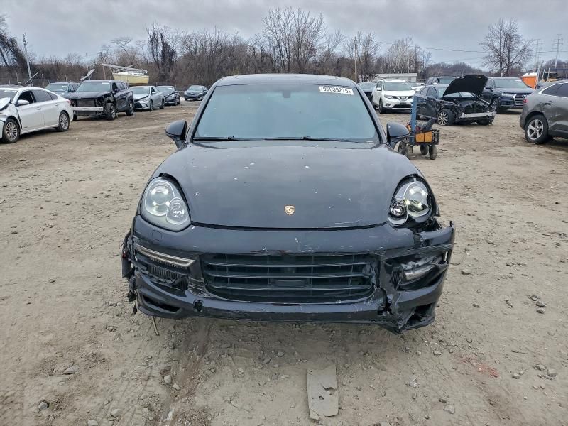 2017 Porsche Cayenne gts