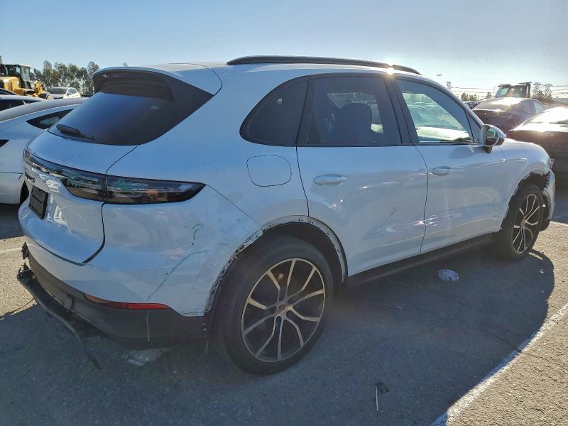 2022 Porsche Cayenne s