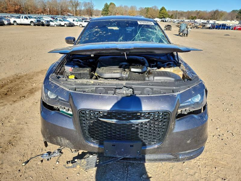2019 Chrysler 300 s