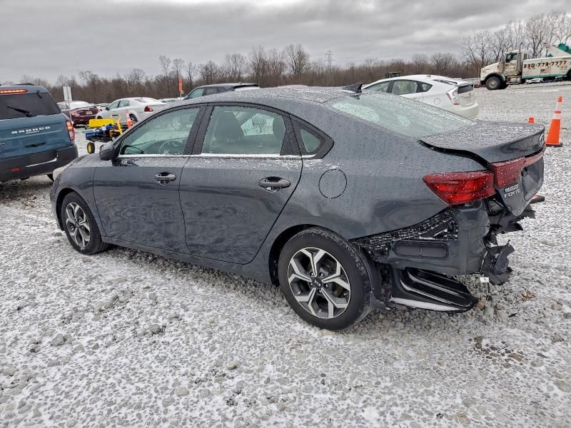 2021 KIA Forte fe