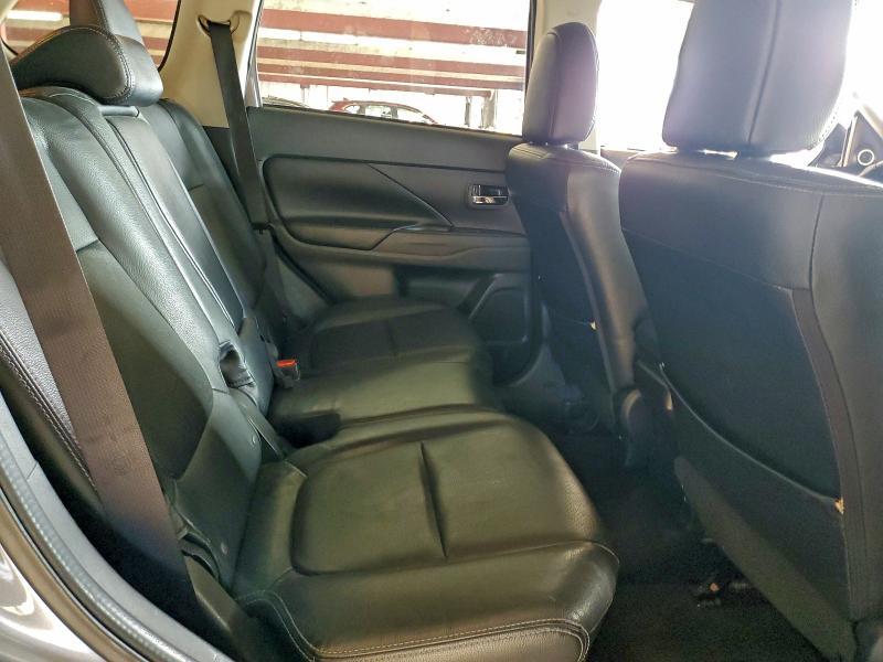 2016 Mitsubishi Outlander se