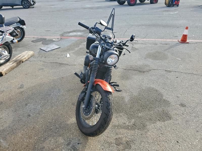 2025 Honda VT750 C2B