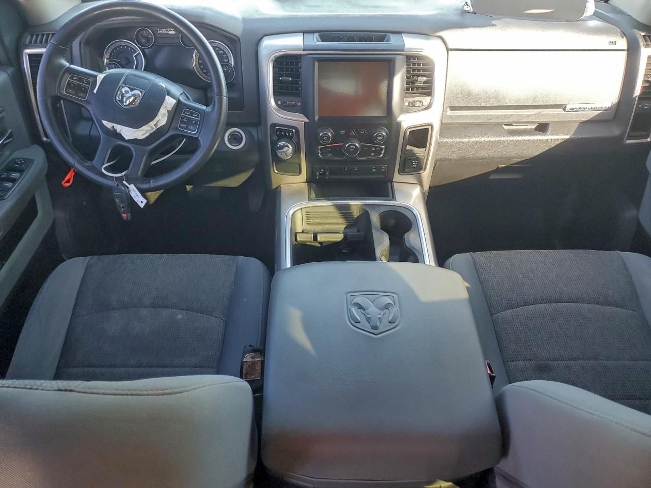 2016 Dodge Ram 1500 slt