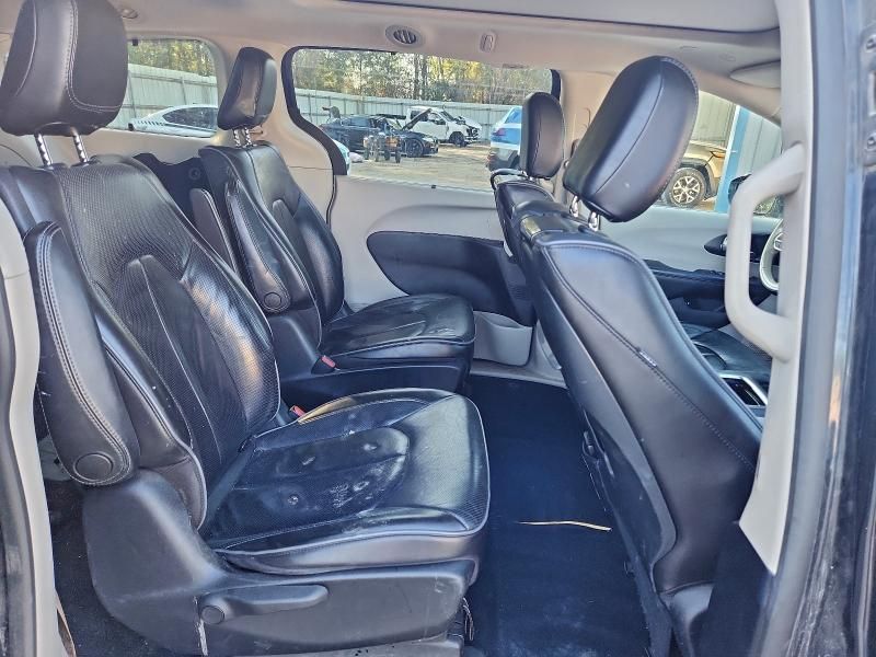 2020 Chrysler Pacifica Hybrid Limited