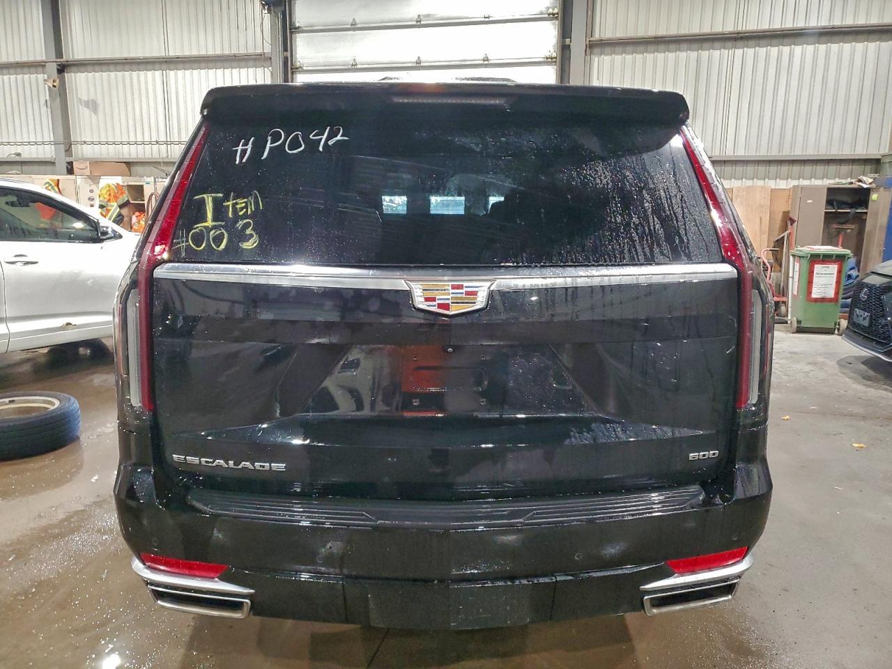 2024 Cadillac Escalade esv Luxury