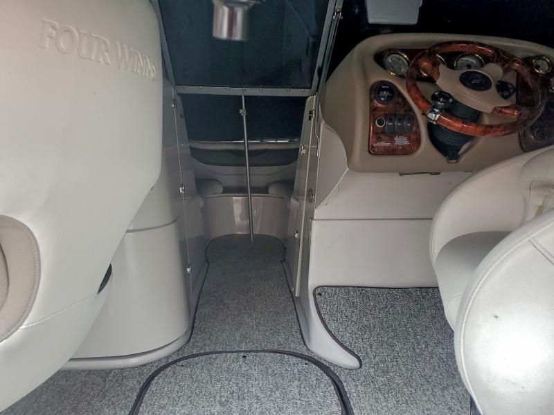 2004 Four Winds Winnsboat