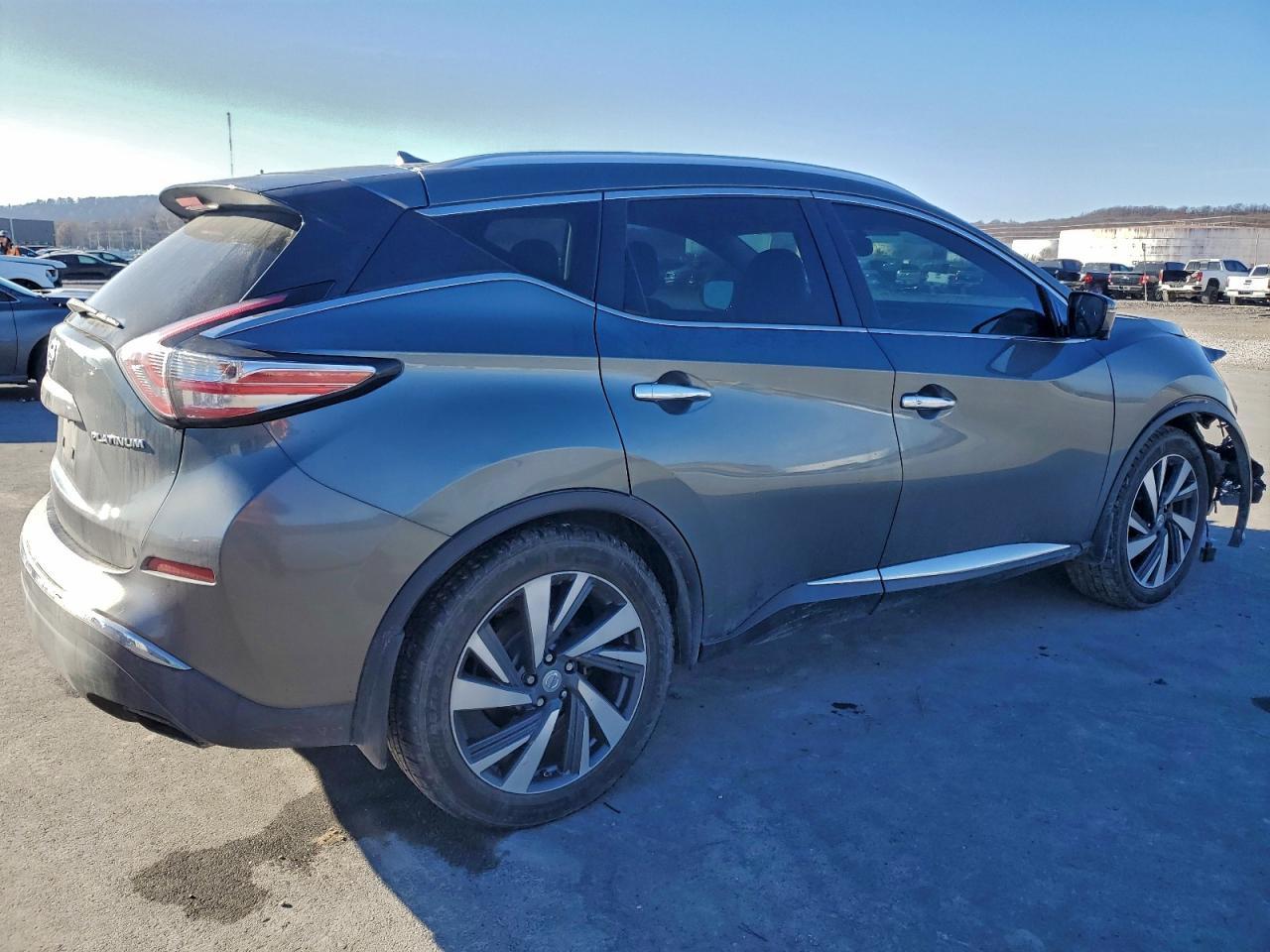 2016 Nissan Murano s