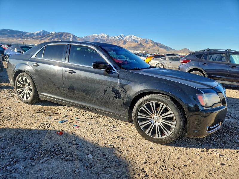 2013 Chrysler 300 s