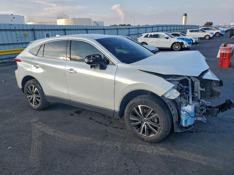 2024 Toyota Venza le