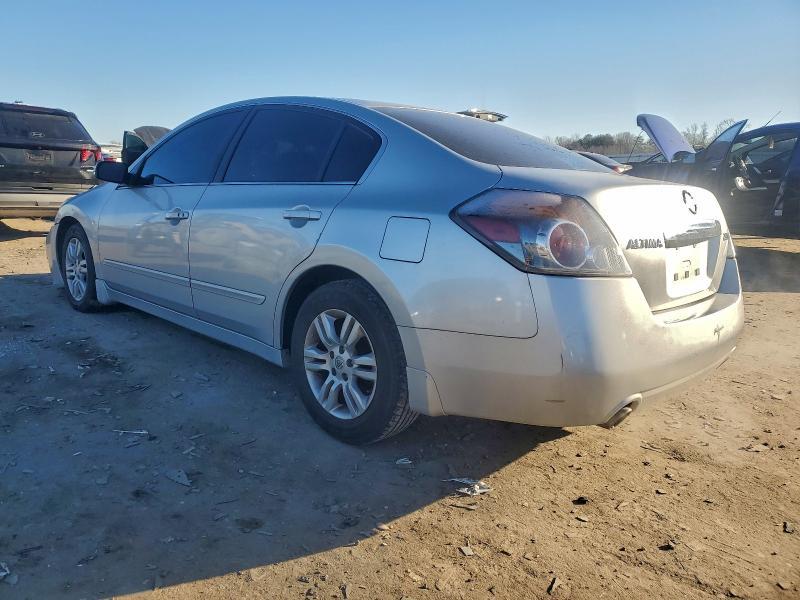 2010 Nissan Altima Base