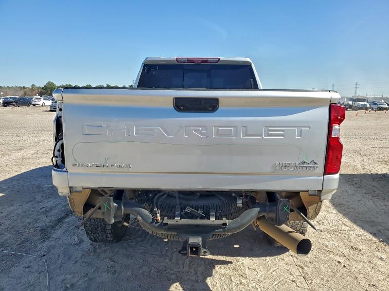 2022 Chevrolet Silverado K3500 High Country