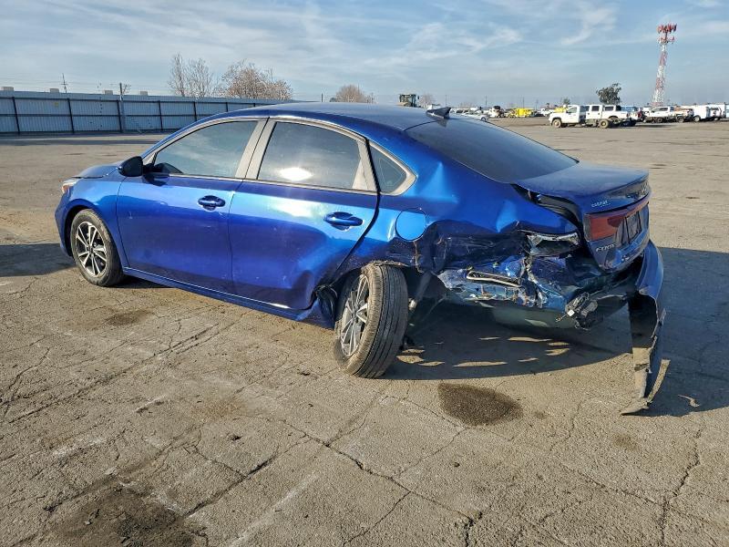 2023 KIA Forte lx