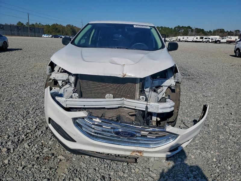 2020 Ford Edge se