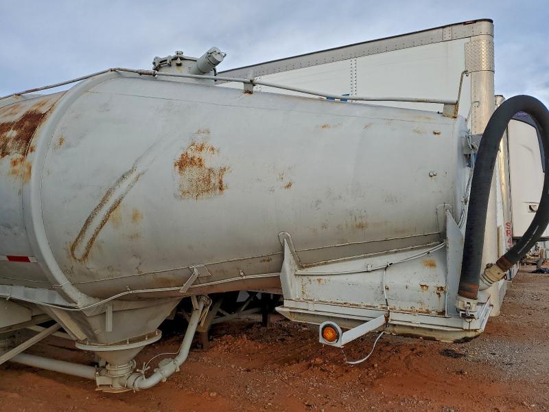 1961 Butl 1961 Pneumatic dry Bulk Trailer