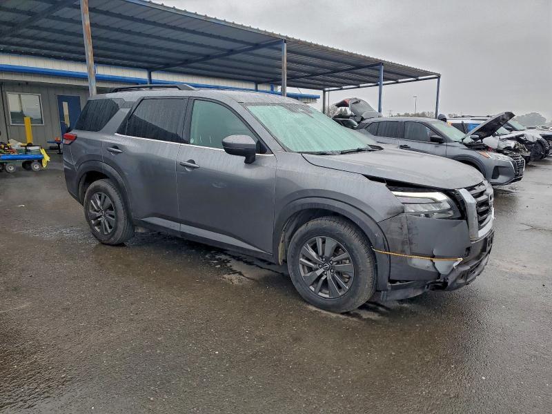 2024 Nissan Pathfinder sv