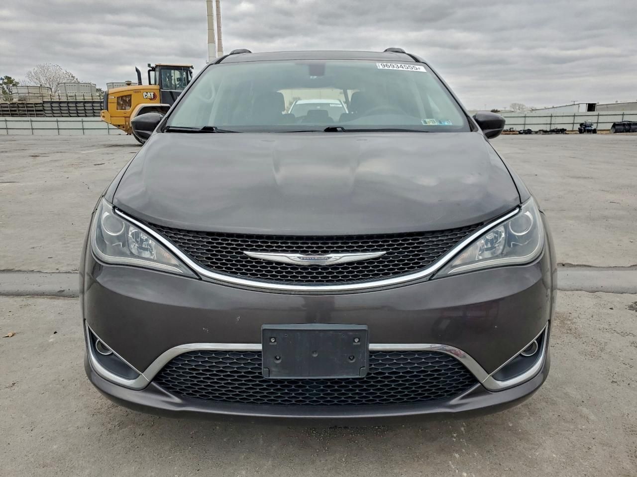 2017 Chrysler Pacifica Touring l