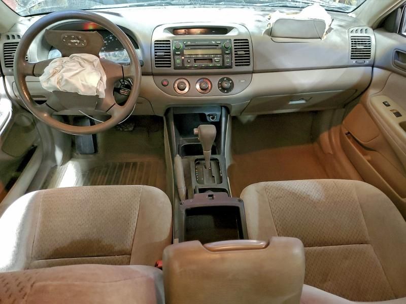 2003 Toyota Camry le