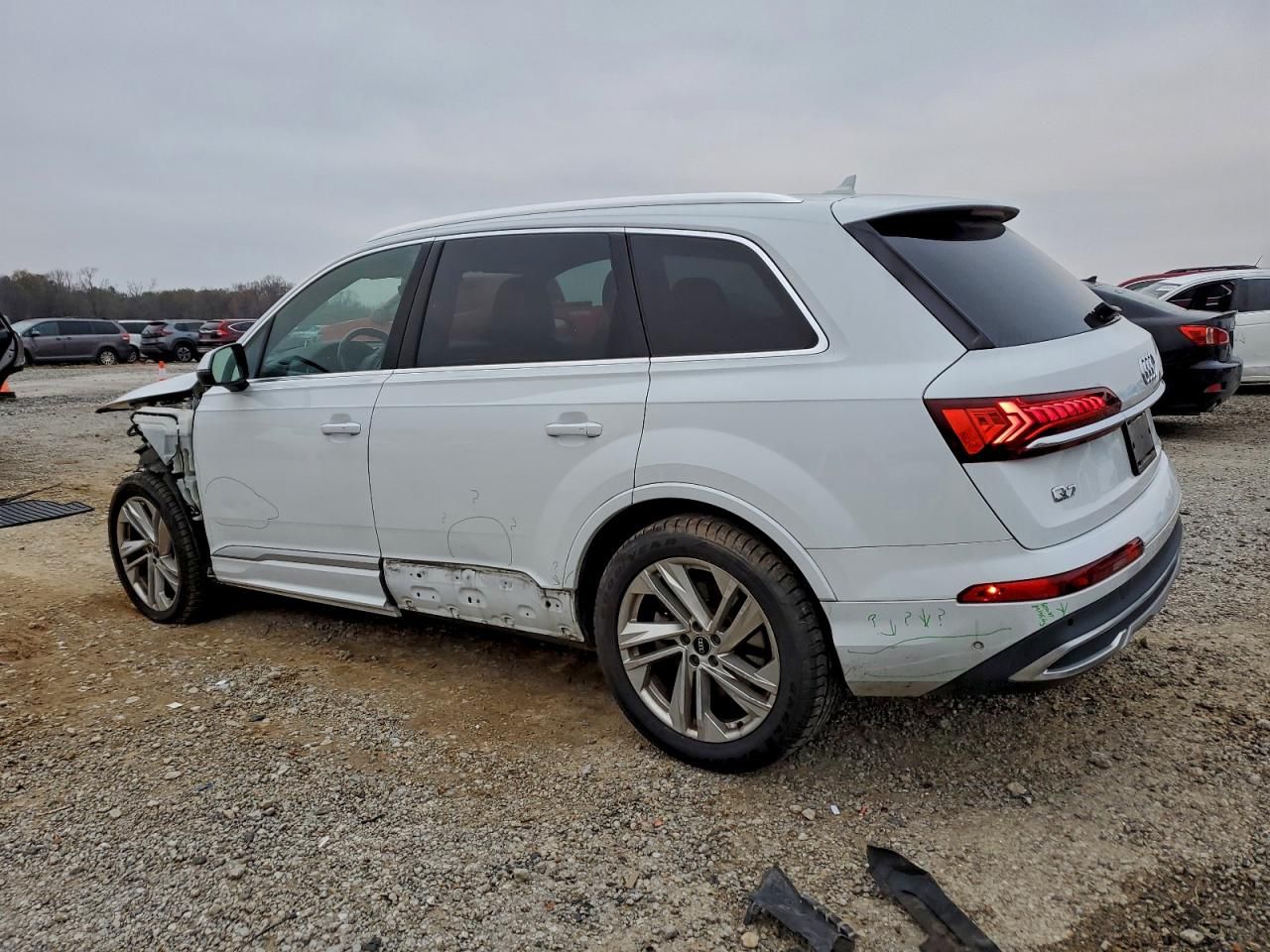 2021 Audi Q7 Premium Plus