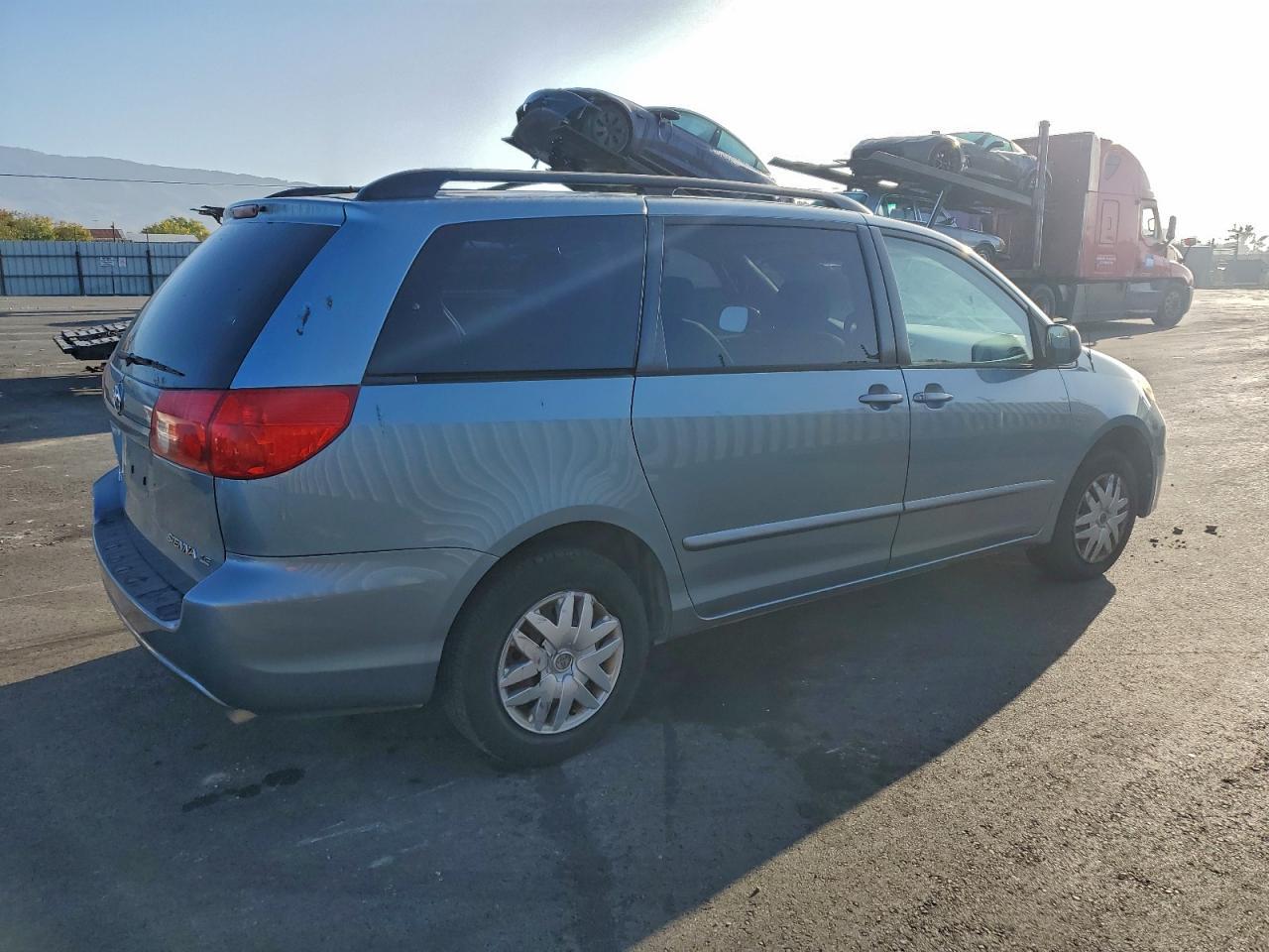 2006 Toyota Sienna ce