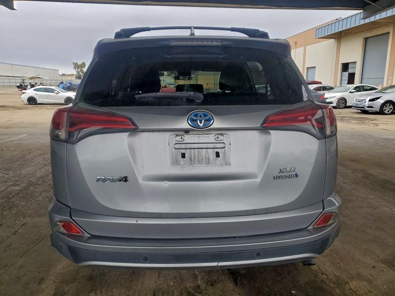 2017 Toyota Rav4 hv le