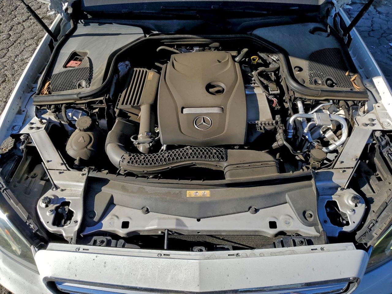 2017 Mercedes-Benz E 300