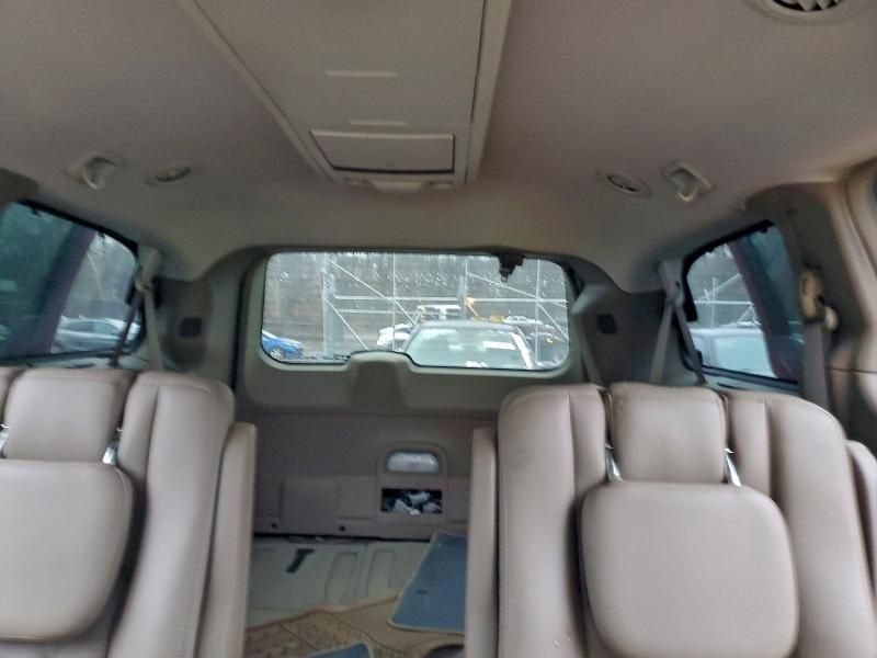 2012 Chrysler Town & Country Touring l