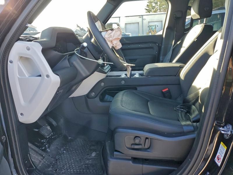 2025 Land Rover Defender 110 X-dynamic se