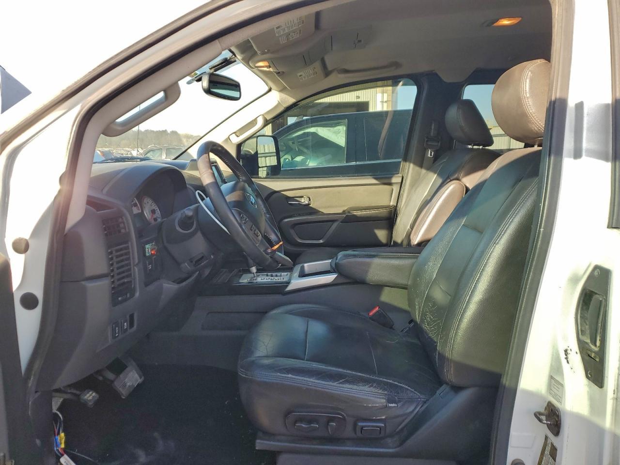 2015 Nissan Titan s