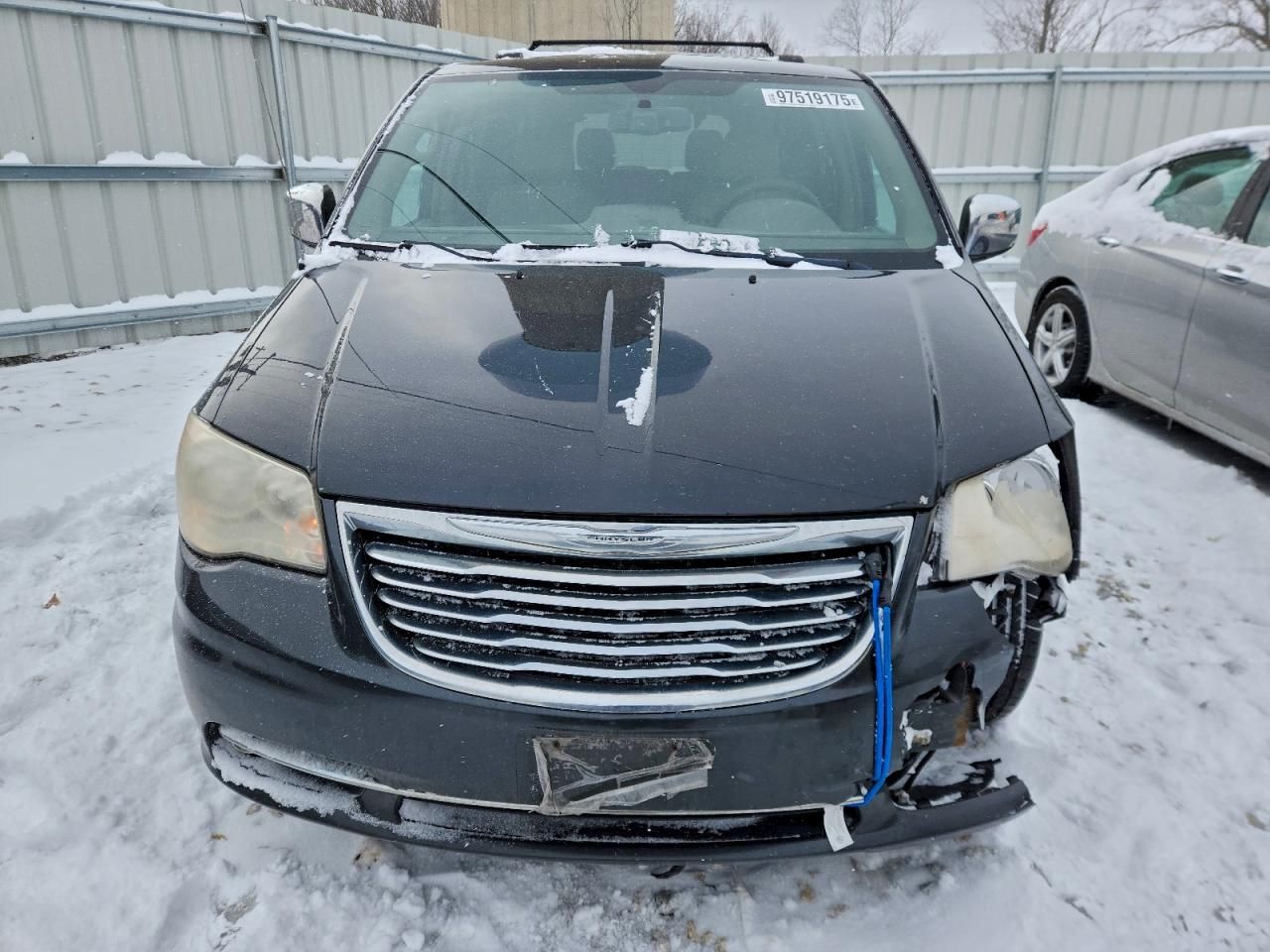 2012 Chrysler Town & Country Touring l