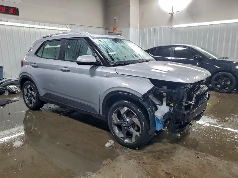 2022 Hyundai Venue sel