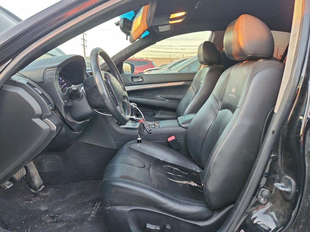 2011 Infinity G25 Sedan x