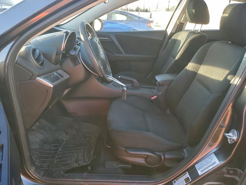 2013 Mazda 3 I